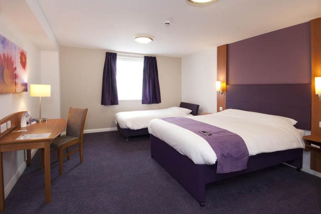 Premier Inn Edinburgh Central חדר תמונה