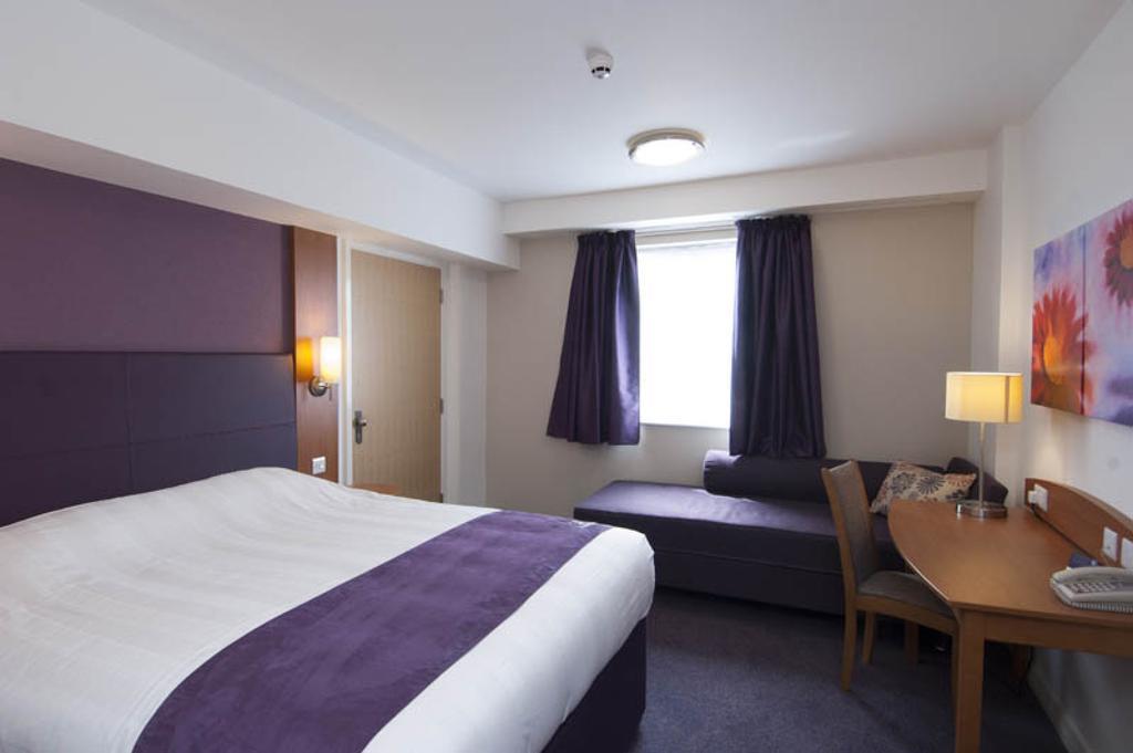 Premier Inn Edinburgh Central חדר תמונה