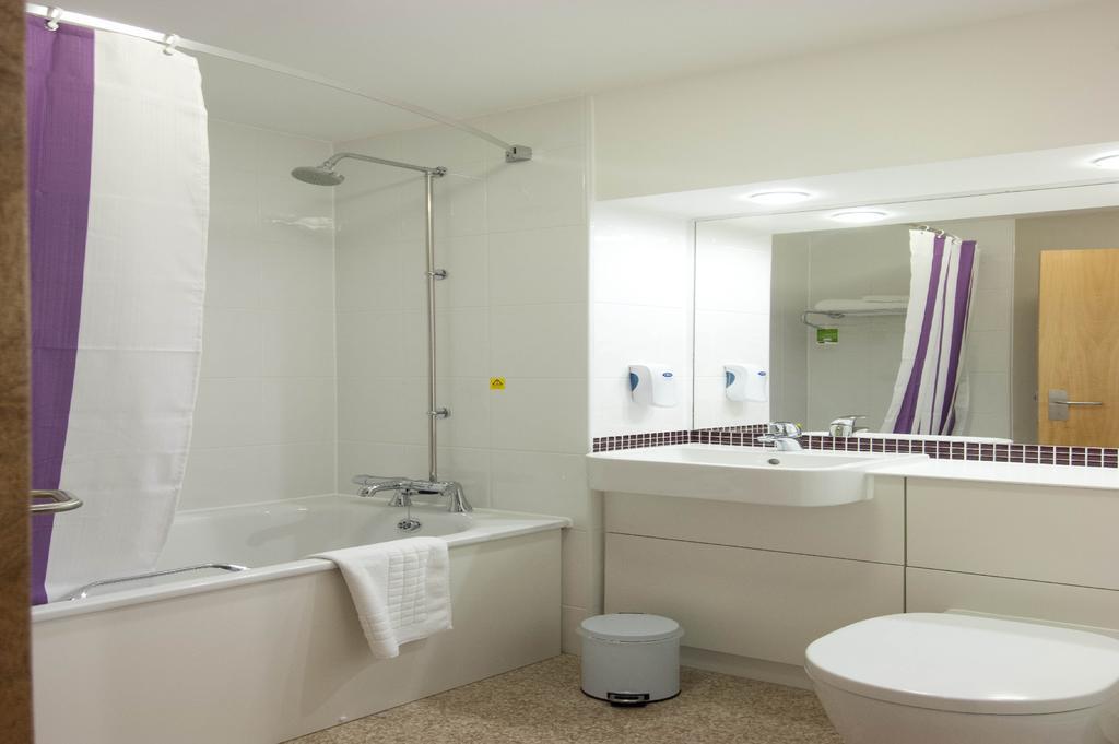 Premier Inn Edinburgh Central חדר תמונה
